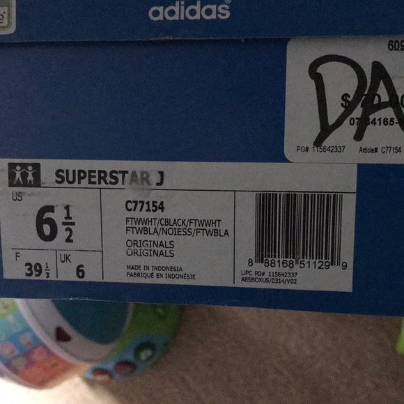 Adidas superstar sneaker - Picture 5 of 5